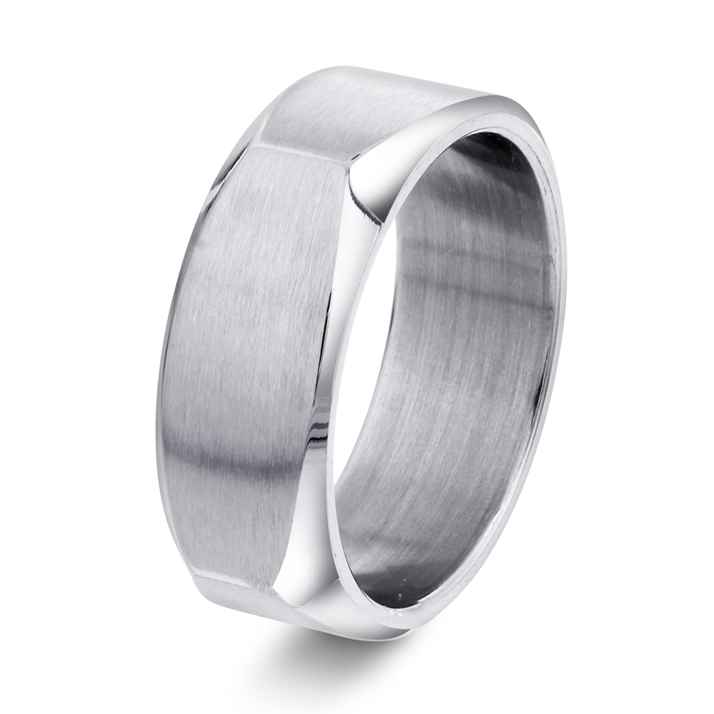 Alexander, Ring i stål