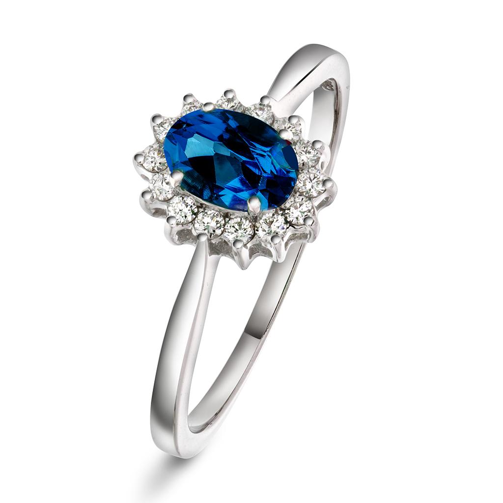 Diamantring i 585 hvitt gull 0,14 ct med safir